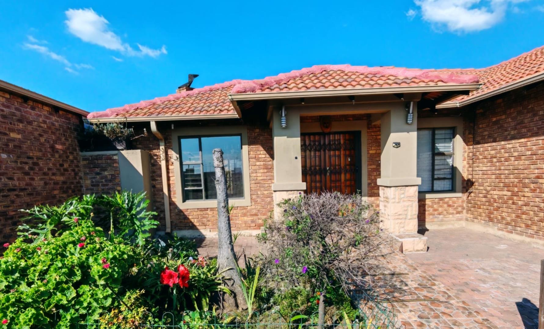 3 Bedroom Simplex for Sale - Gauteng