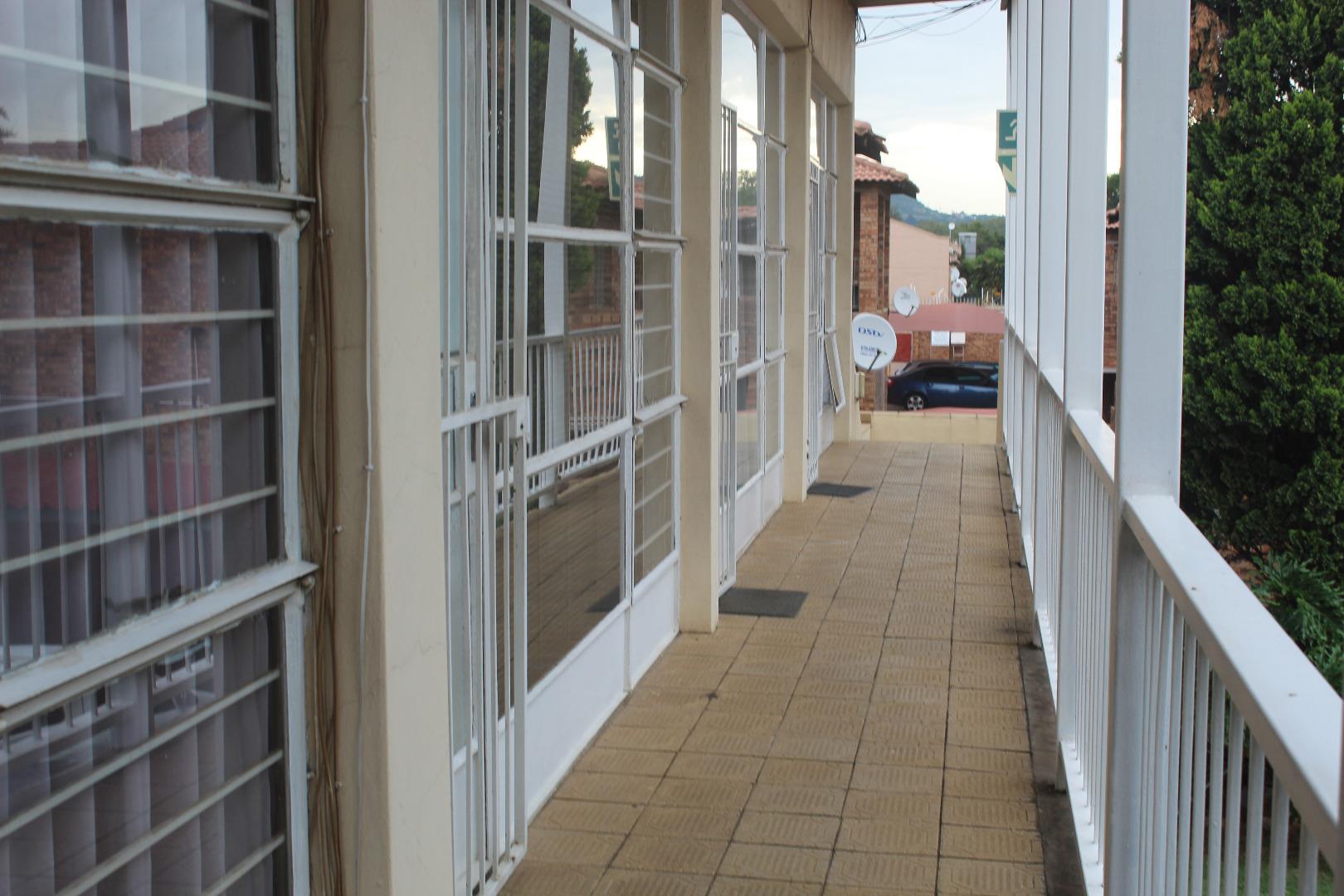 2 Bedroom Flat for Sale - Gauteng