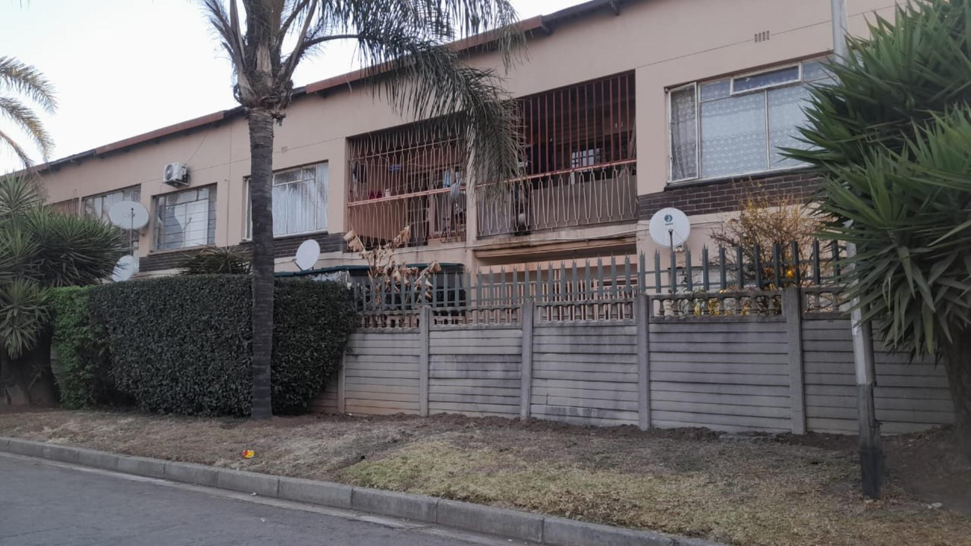 2 Bedroom Apartment for Sale - Gauteng