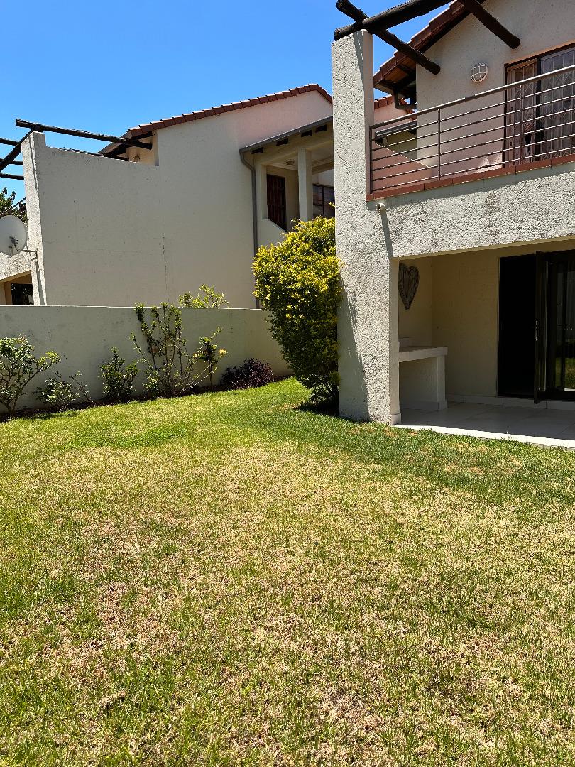 2 Bedroom Townhouse for Sale - Gauteng