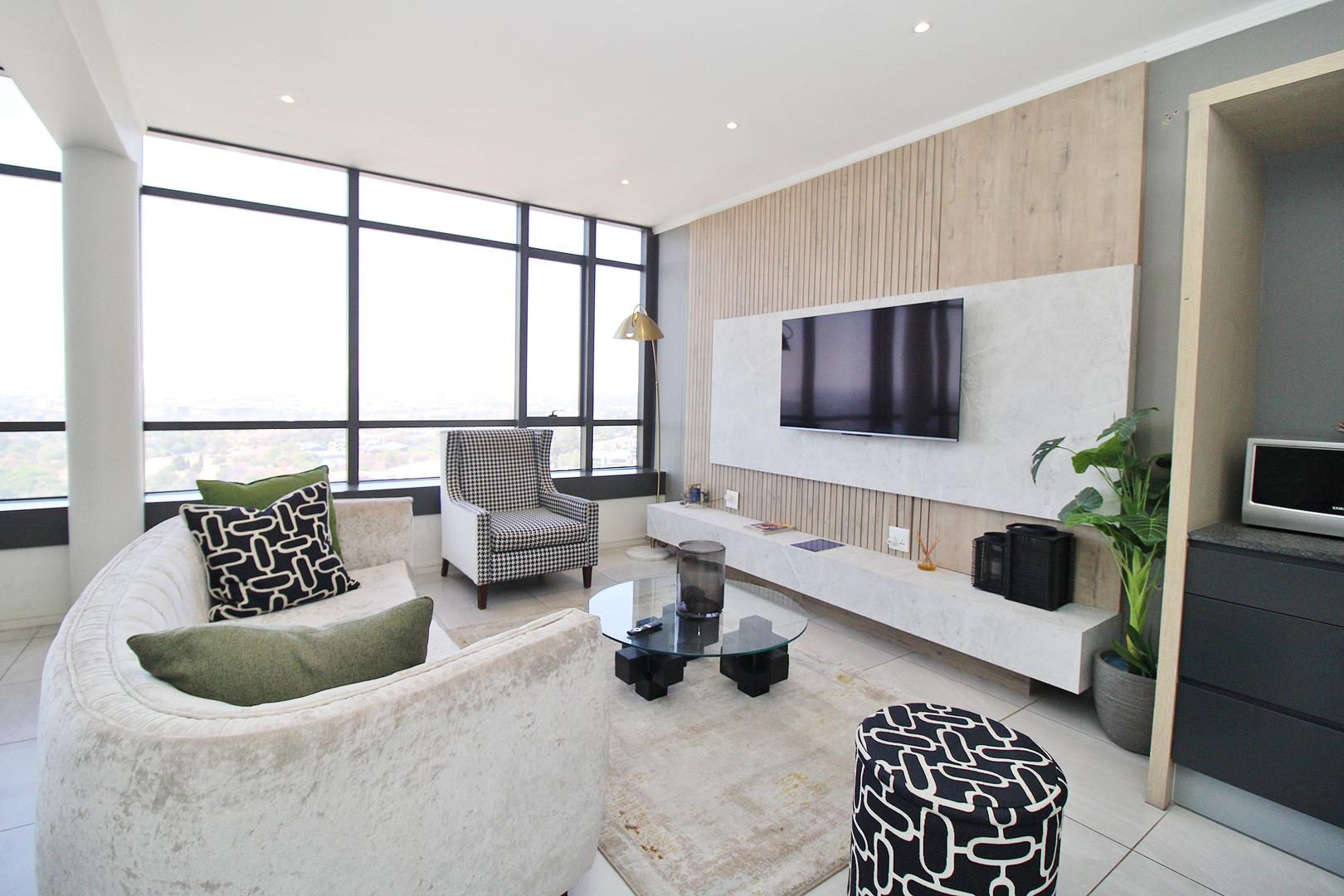 706258_Unit_1403_level_14_Masingita_Towers__(6).jpg