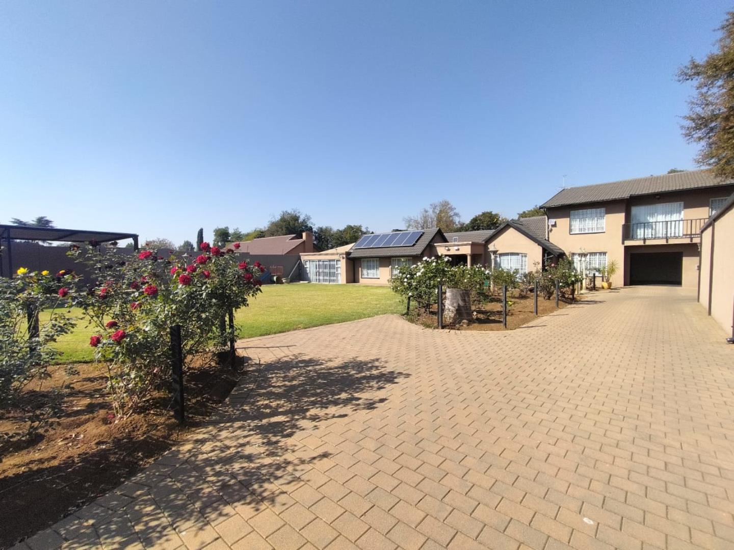 5 Bedroom House for Sale - Gauteng