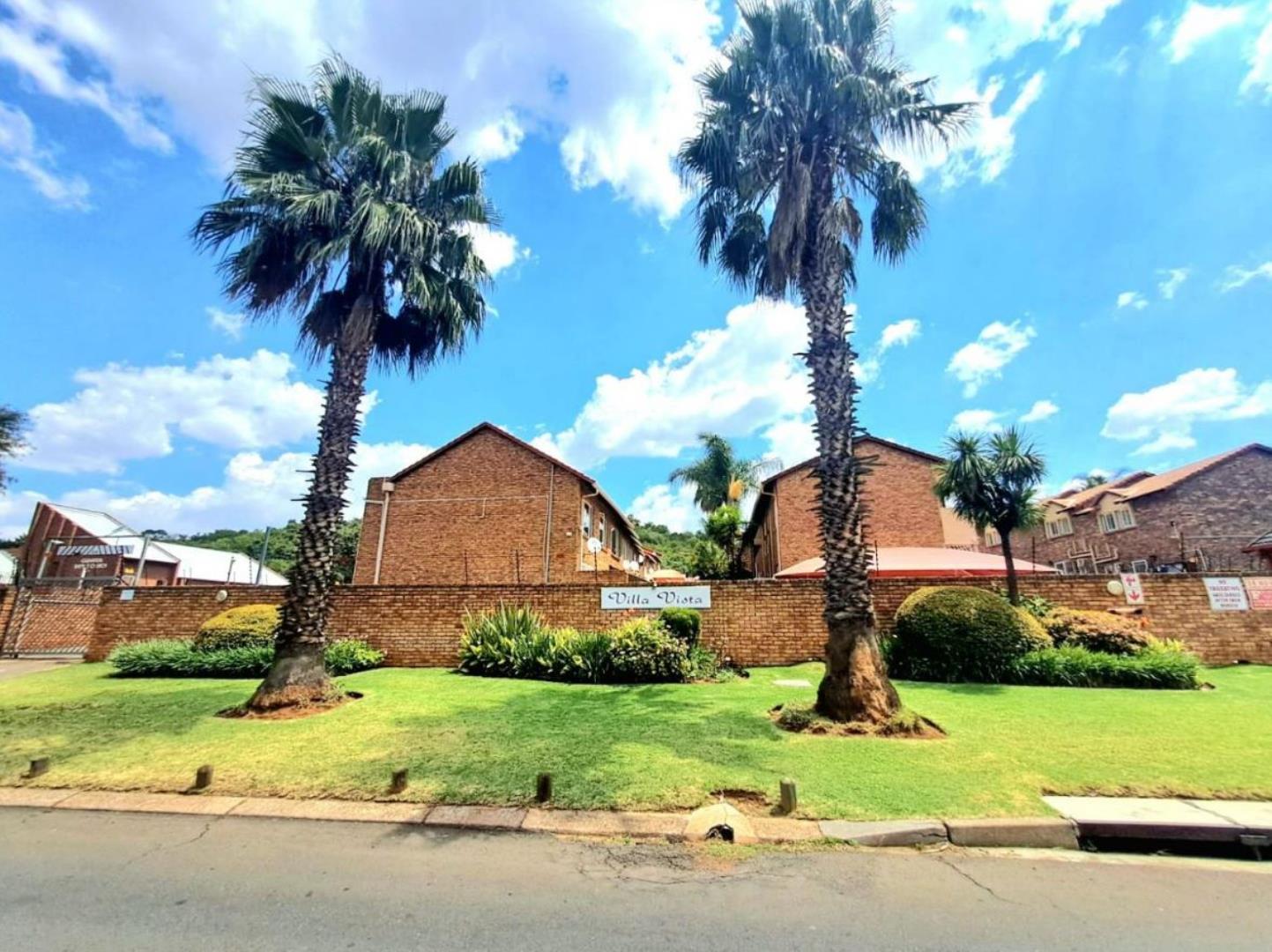 2 Bedroom Townhouse for Sale - Gauteng