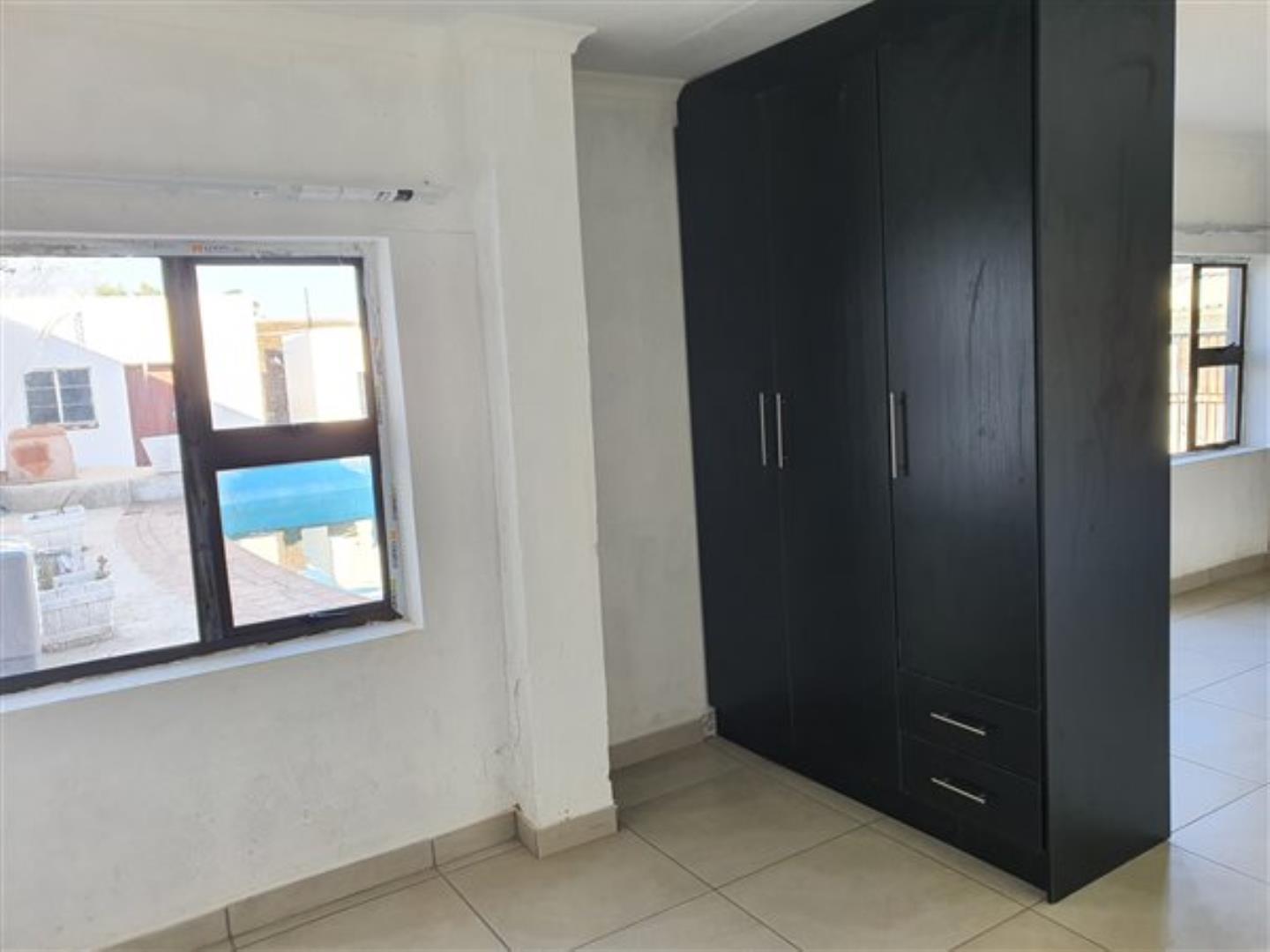 716167_property-6883904-65858868_e.jpg