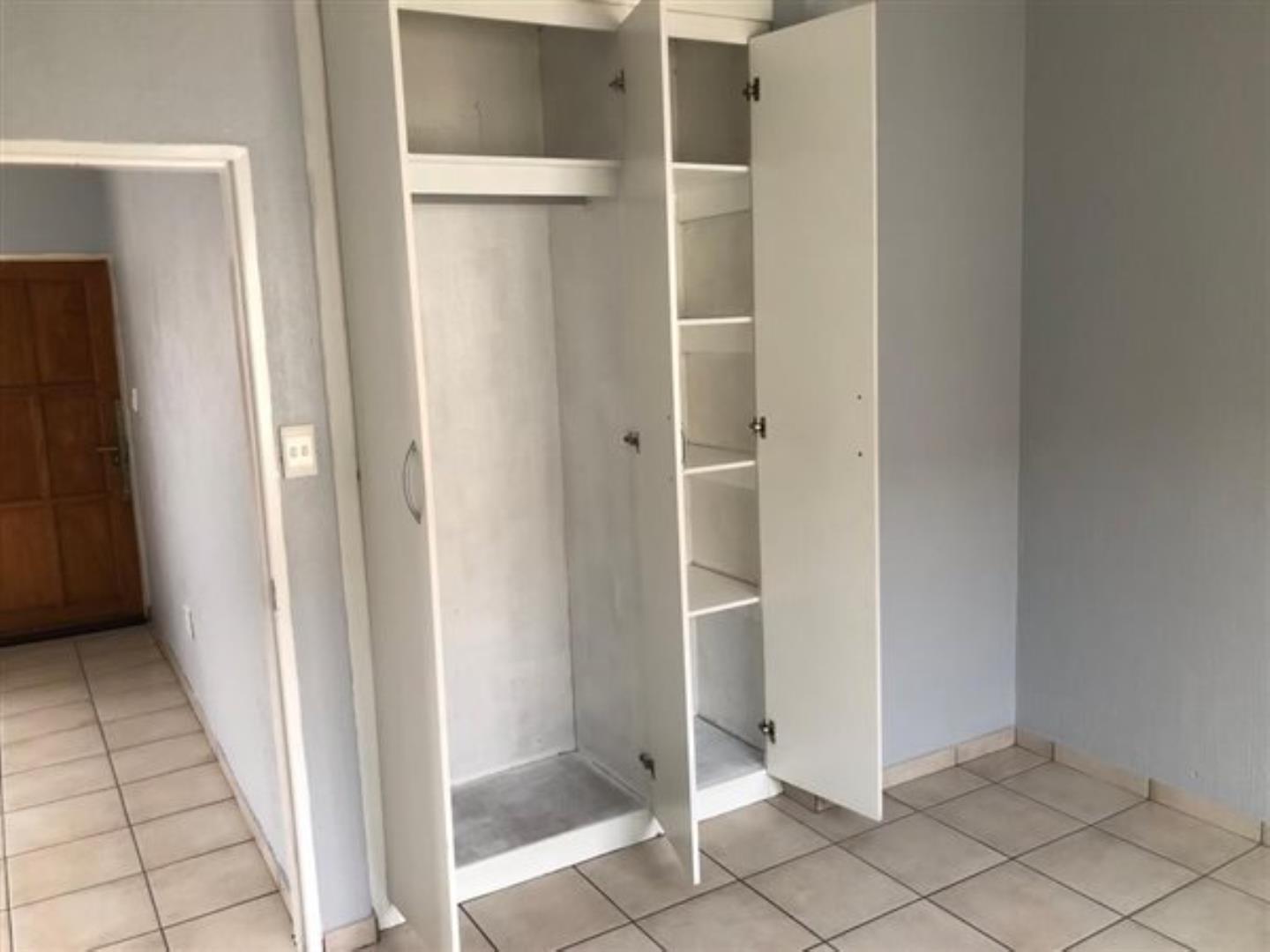 716906_property-10575257-26369112_e.jpg