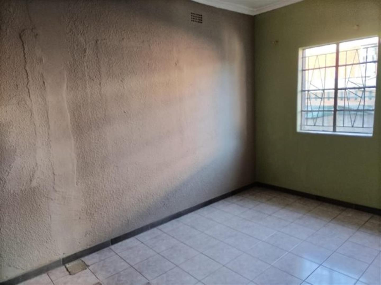 717131_property-10464175-67725288_e.jpg