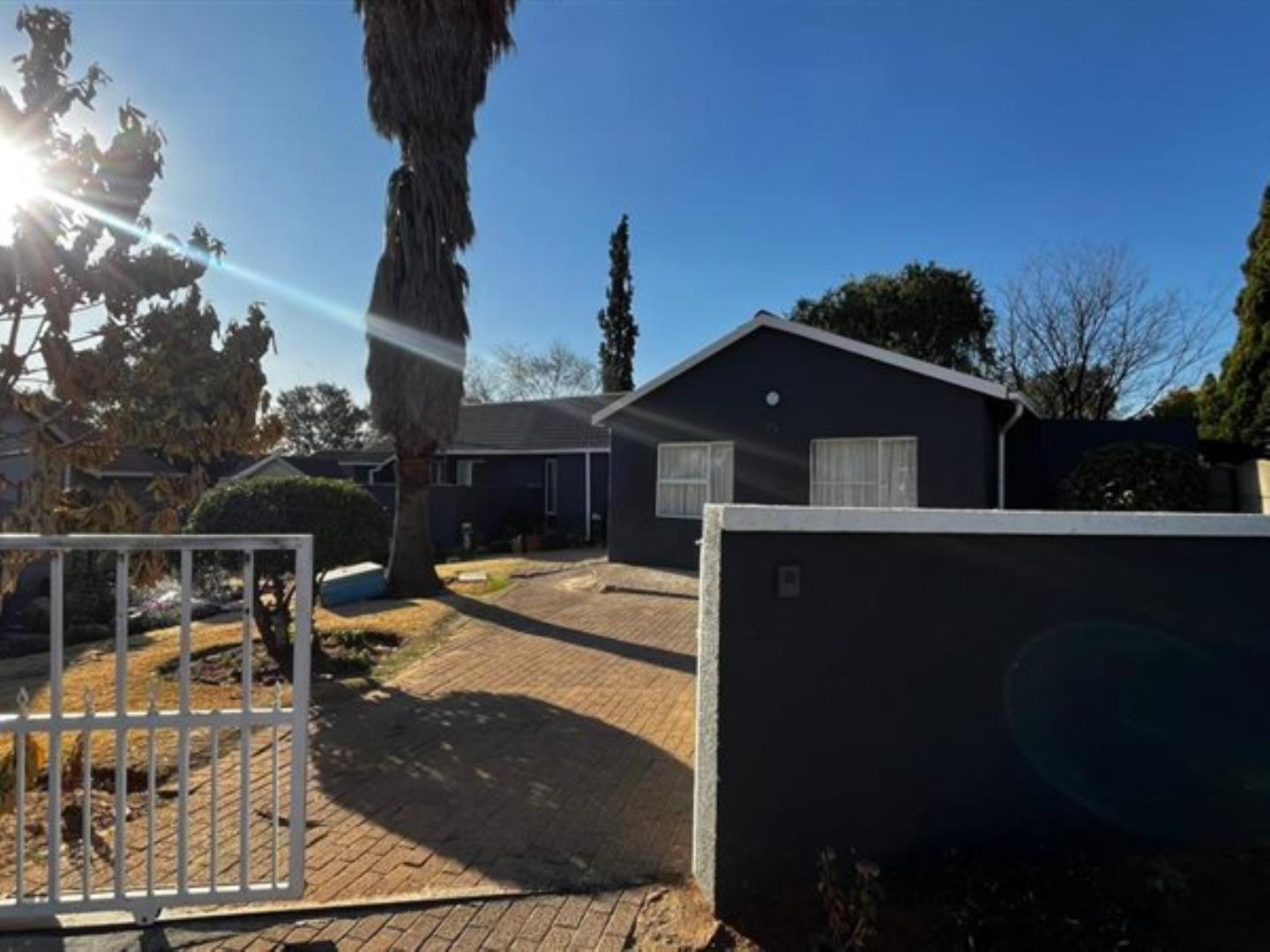 727280_property-10607729-79870542_e.jpg