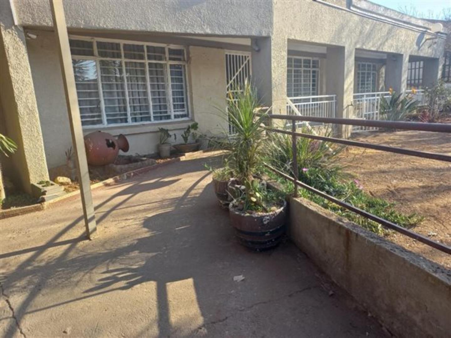 727572_property-10642880-47615657_e.jpg