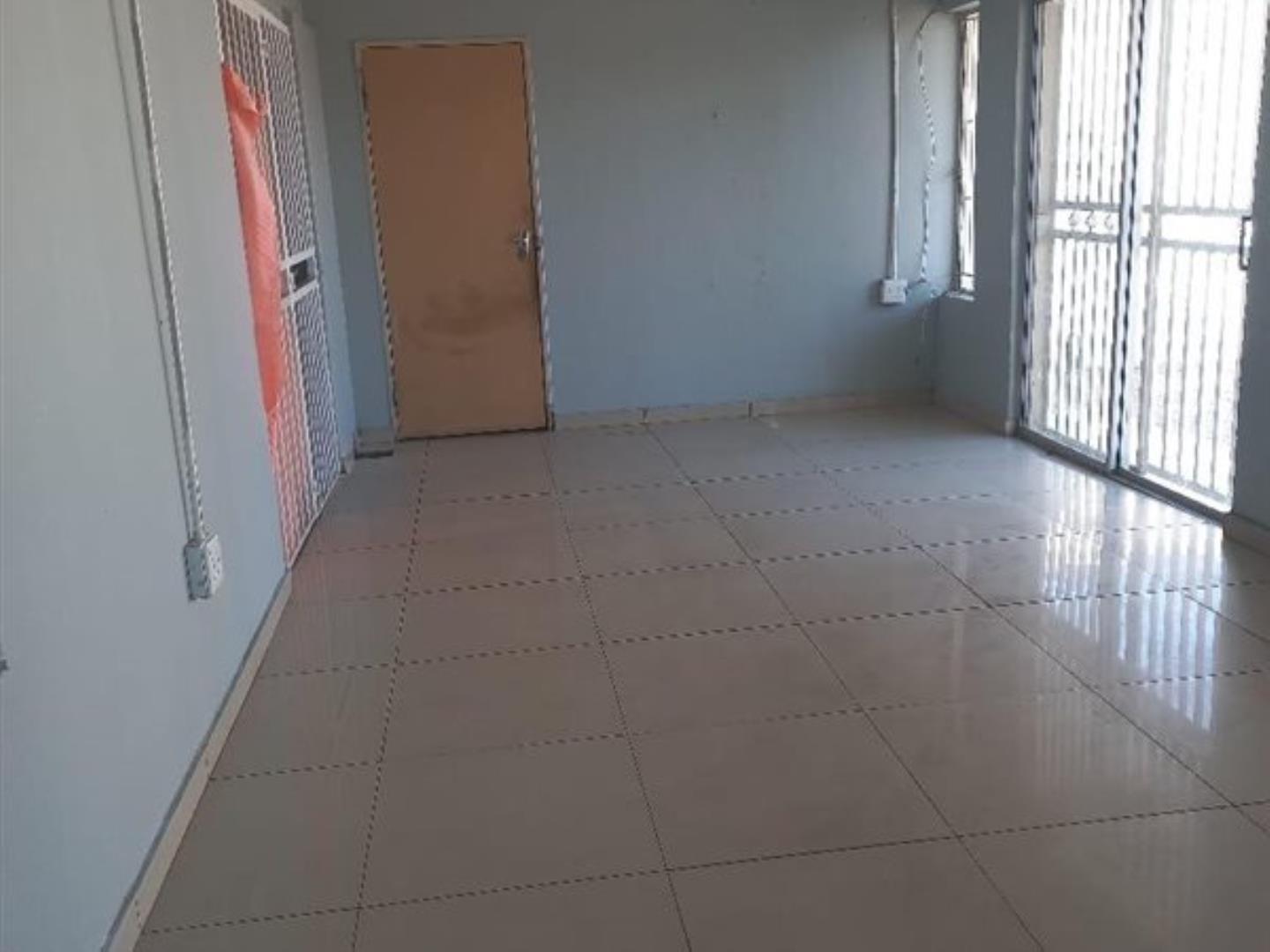 727572_property-10642880-78622713_e.jpg