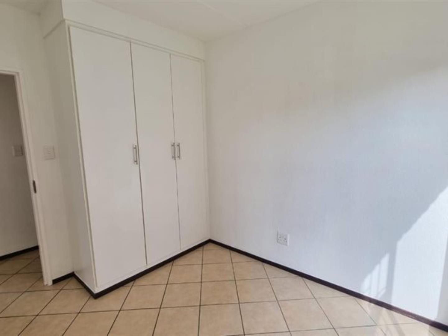 727678_property-10655542-17231792_e.jpg