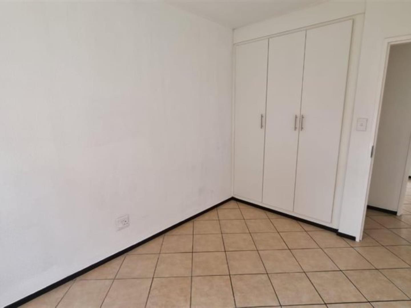 727678_property-10655542-42392792_e.jpg
