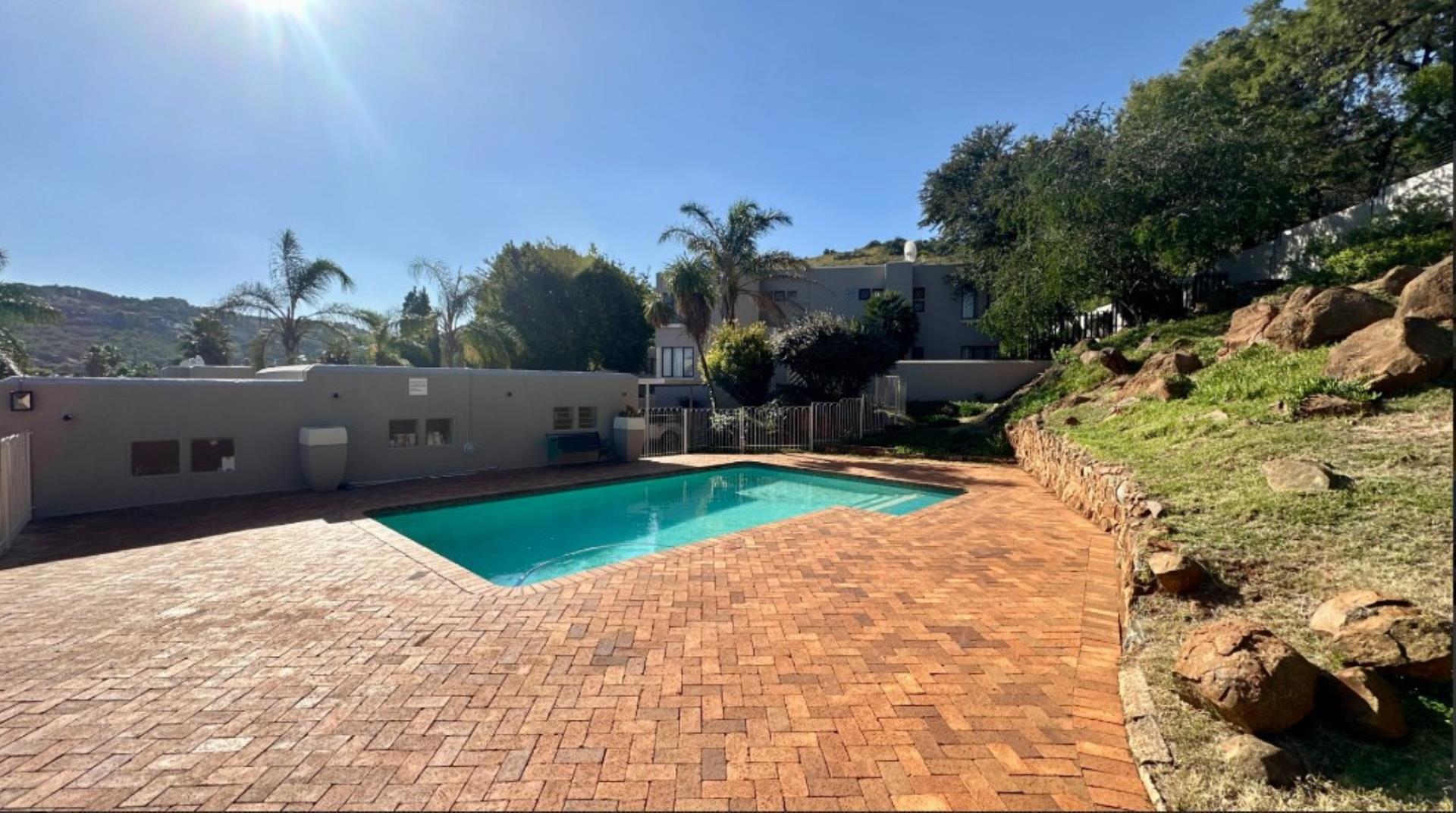 2 Bedroom Townhouse for Sale - Gauteng