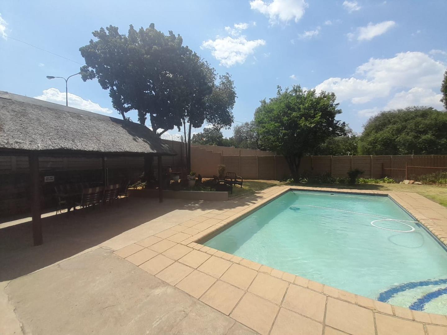 2 Bedroom Apartment for Sale - Gauteng