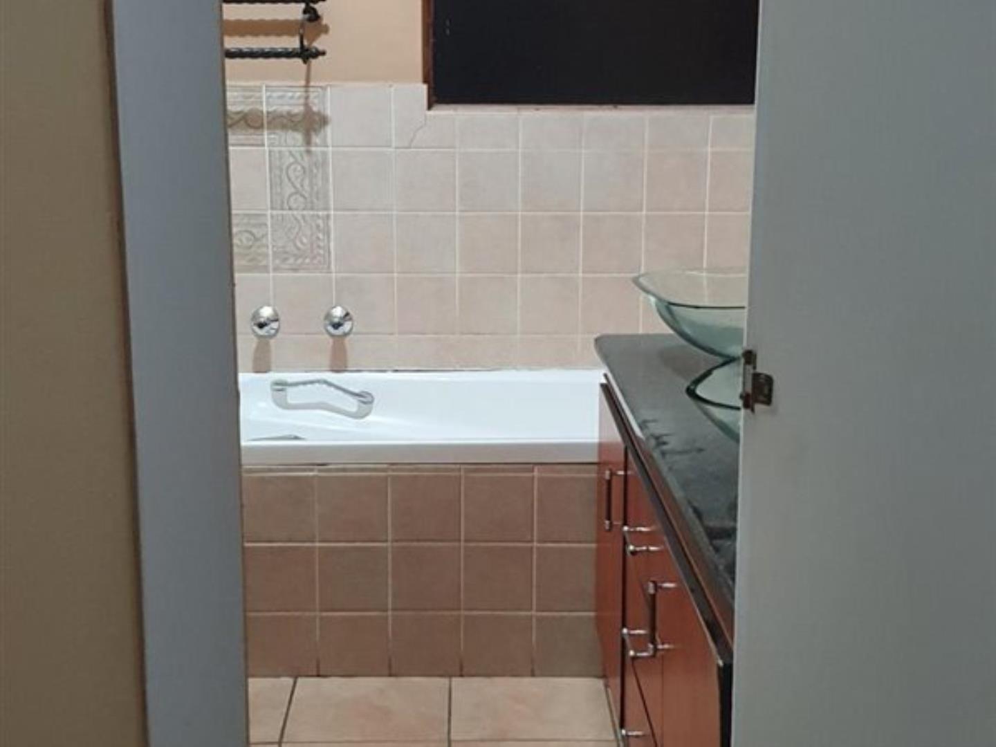 729736_property-523895-36437552_e.jpg