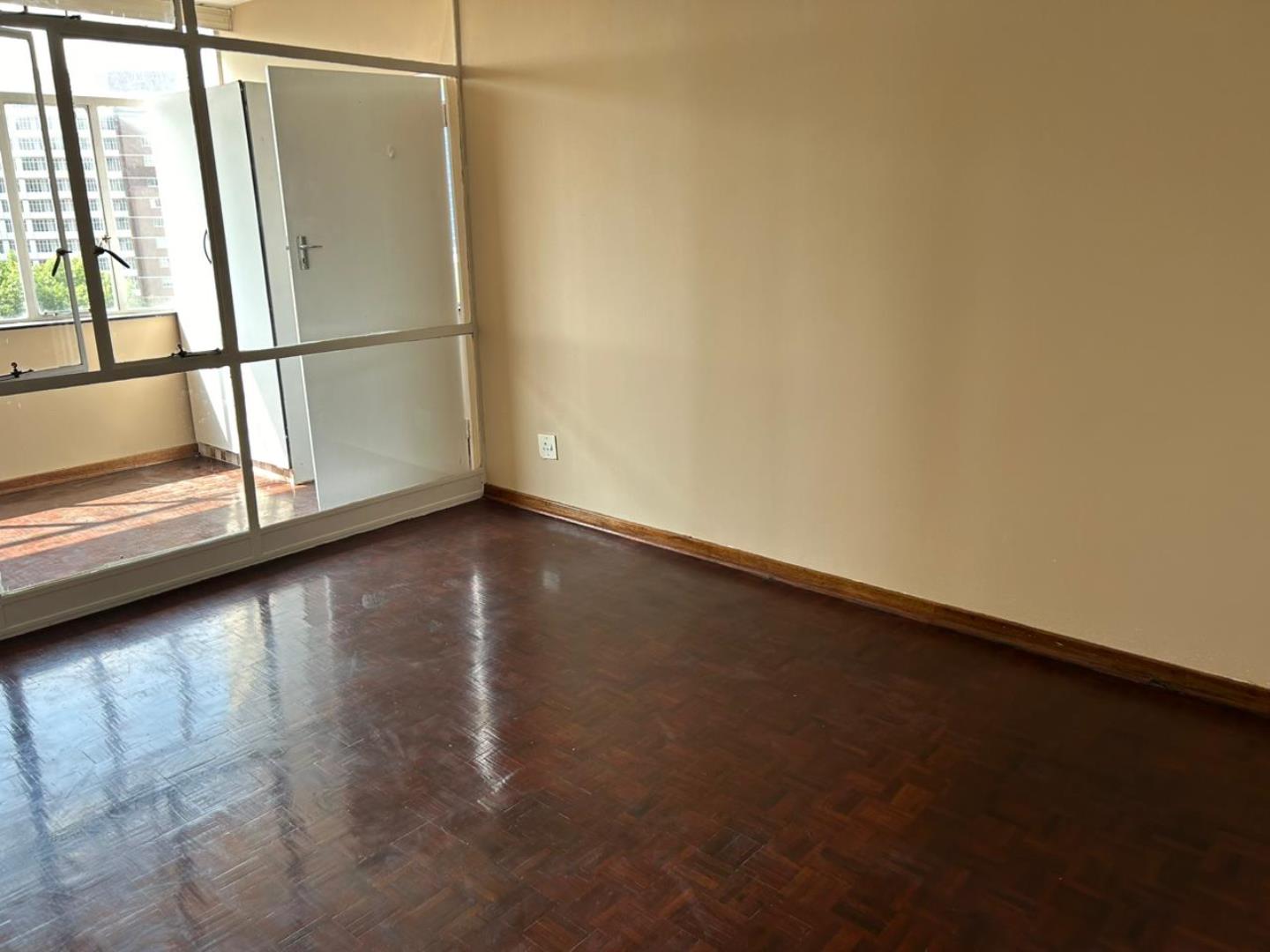1.5 Bedroom Flat for Sale - Gauteng