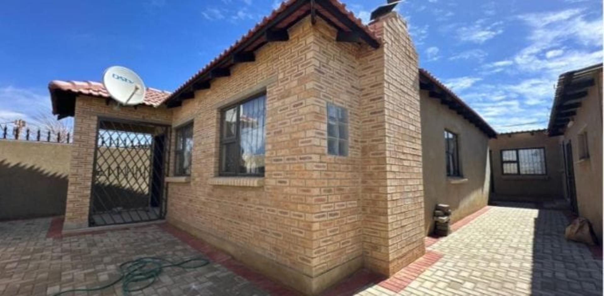 5 Bedroom House for Sale - Gauteng