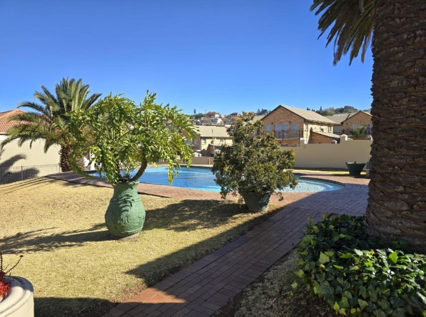 2 Bedroom Townhouse for Sale - Gauteng