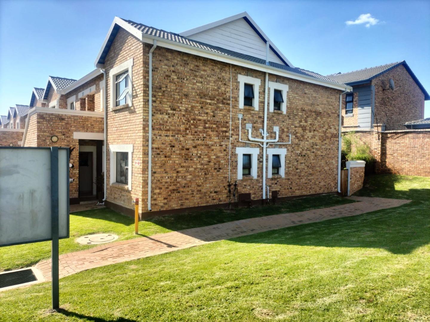 2 Bedroom Apartment for Sale - Gauteng