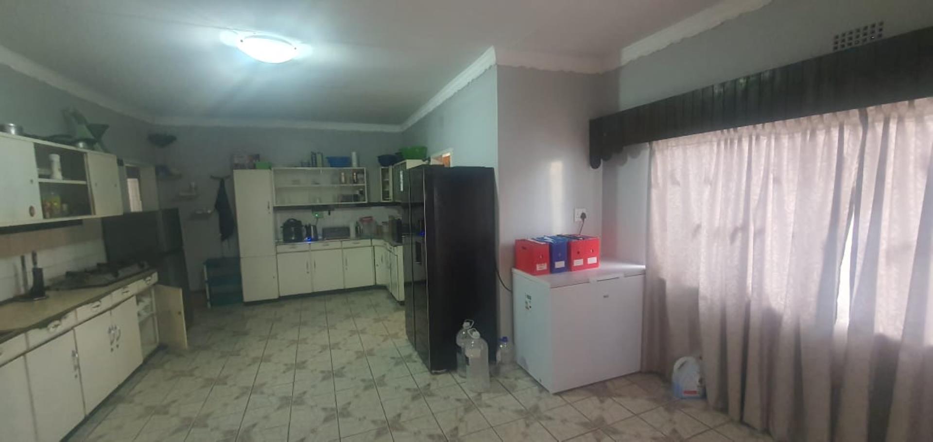 732148_WhatsApp_Image_2025-02-18_at_17.46.10_b472424d.jpg