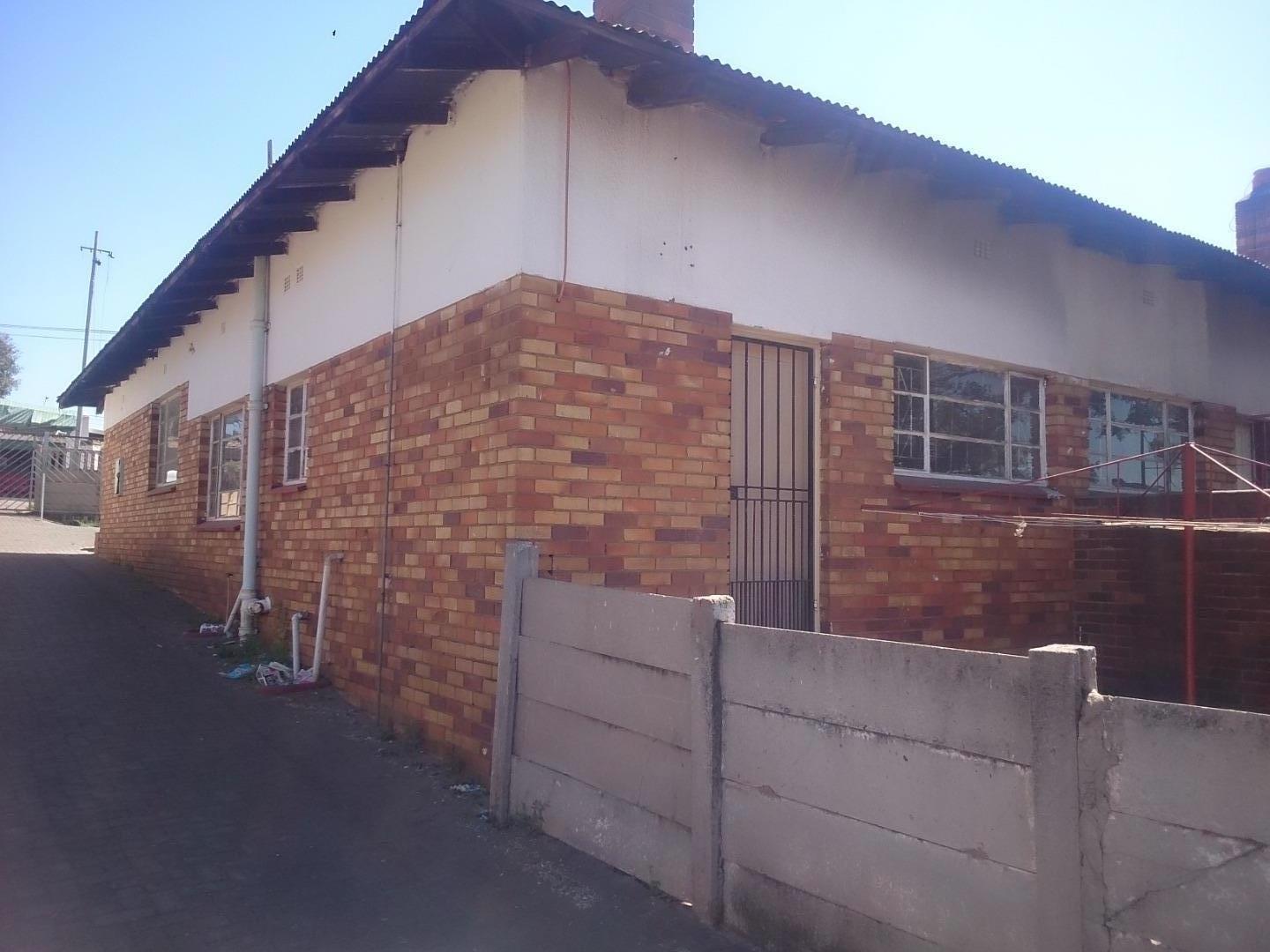 6 Bedroom House for Sale - Gauteng