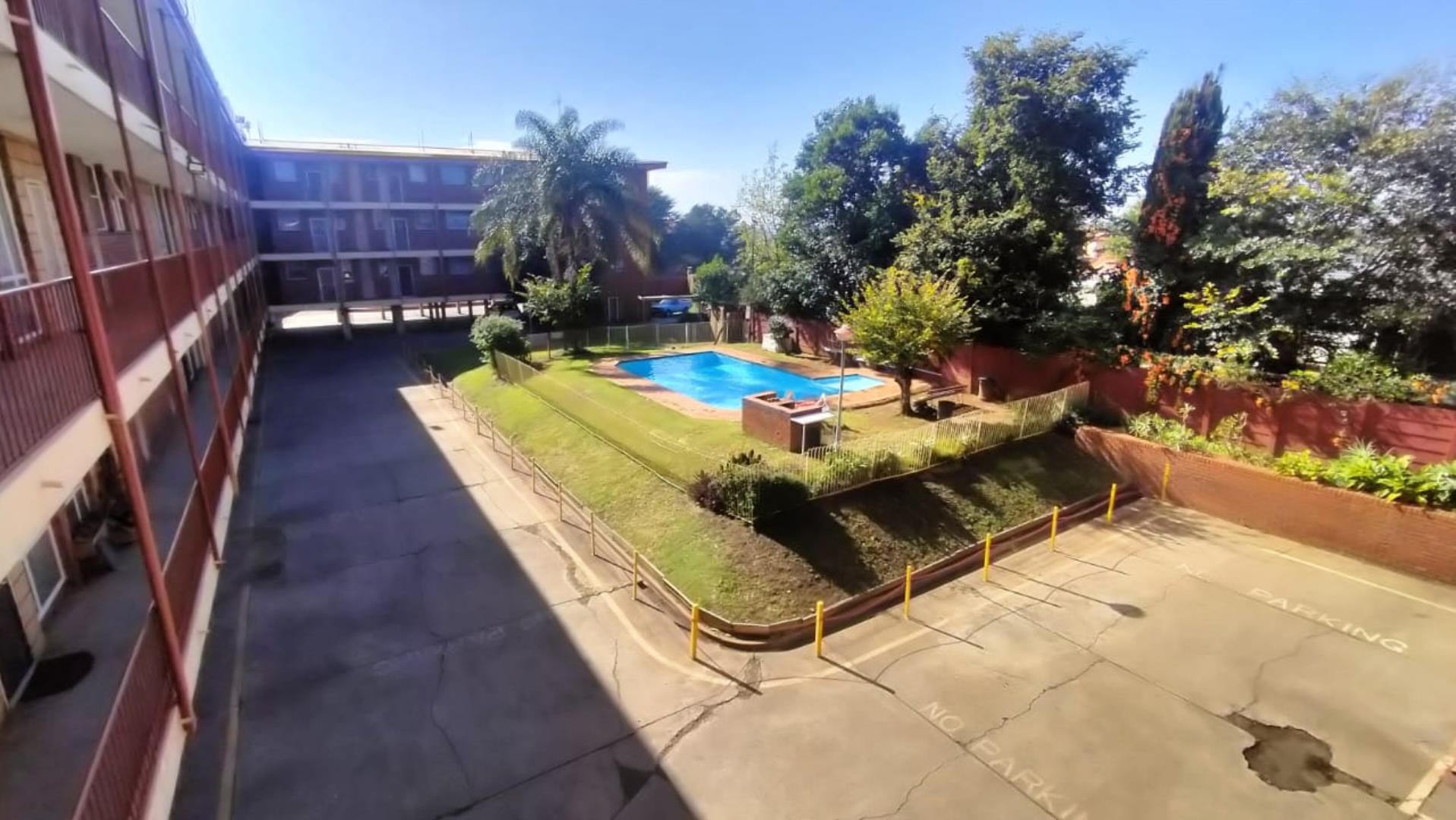 2 Bedroom Flat for Sale - Gauteng