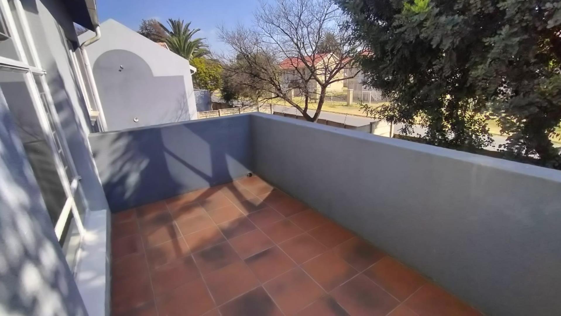 2 Bedroom Flat for Sale - Gauteng