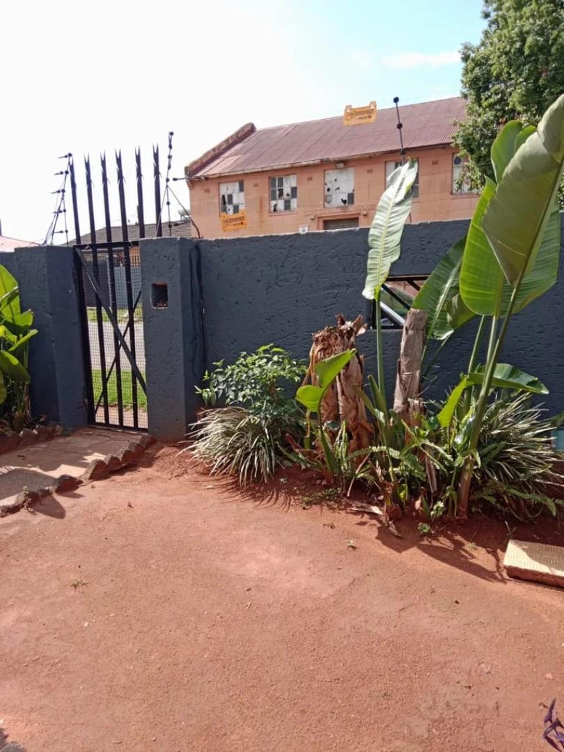 1 Bedroom House for Sale - Gauteng