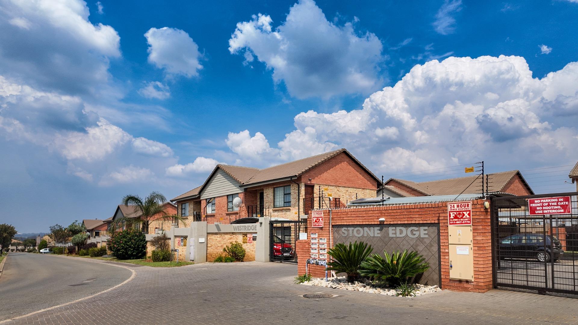 2 Bedroom Townhouse for Sale - Gauteng