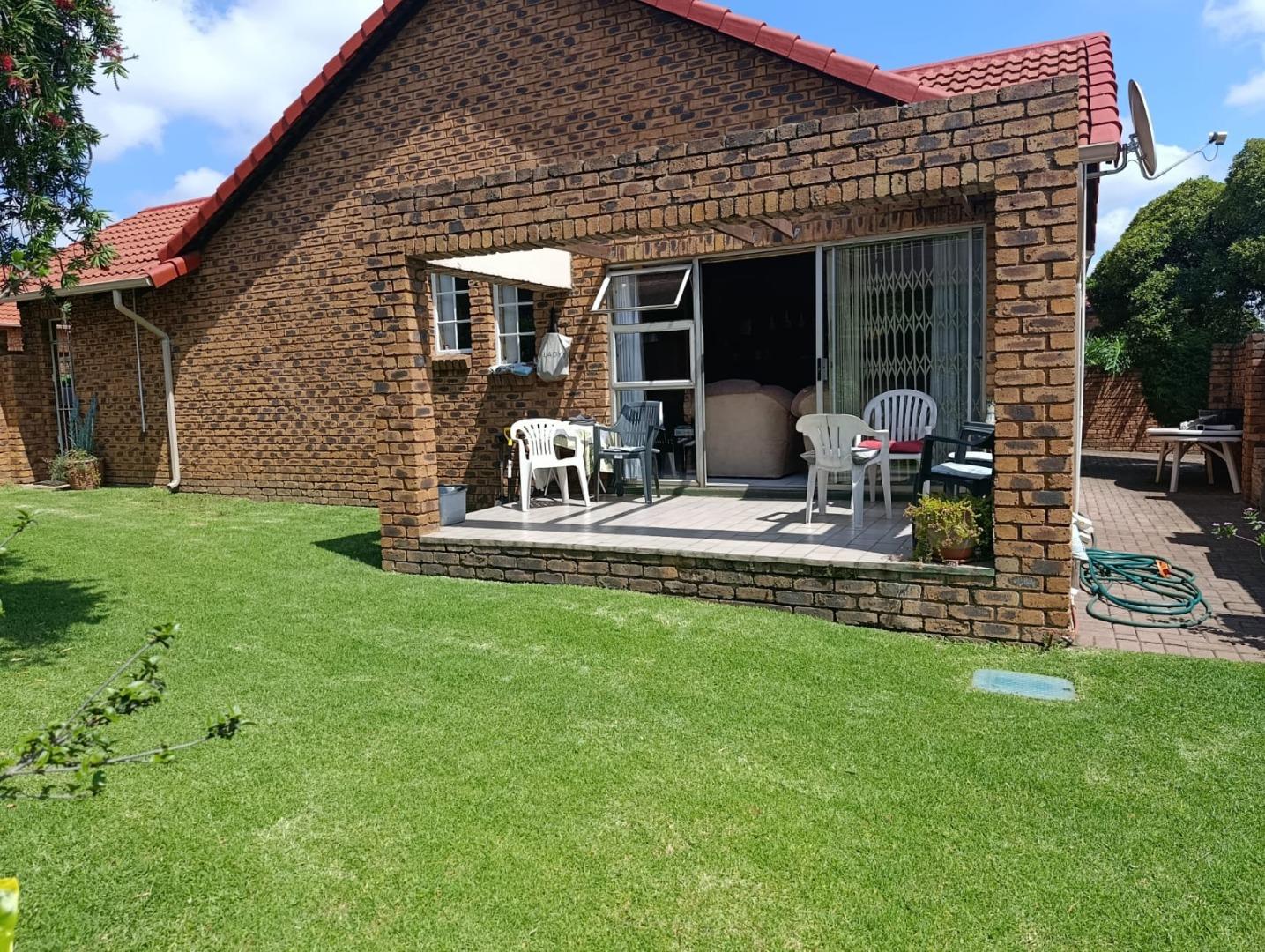 3 Bedroom Townhouse for Sale - Gauteng