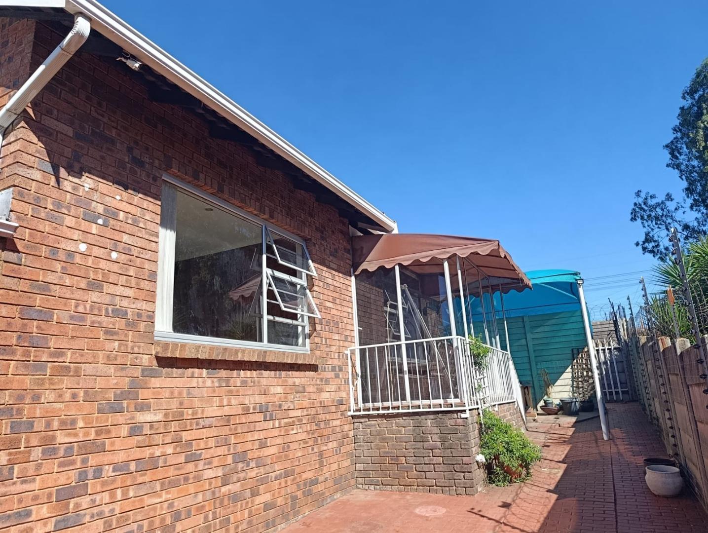 3 Bedroom Cluster for Sale - Gauteng