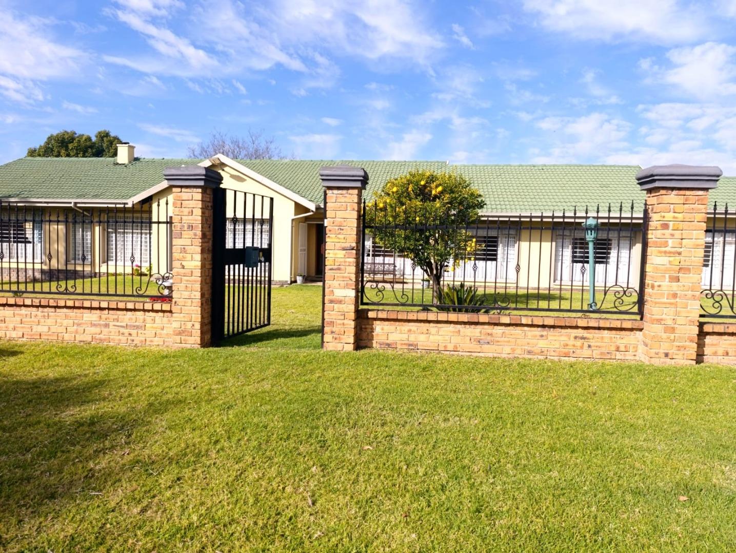 6 Bedroom House for Sale - Gauteng
