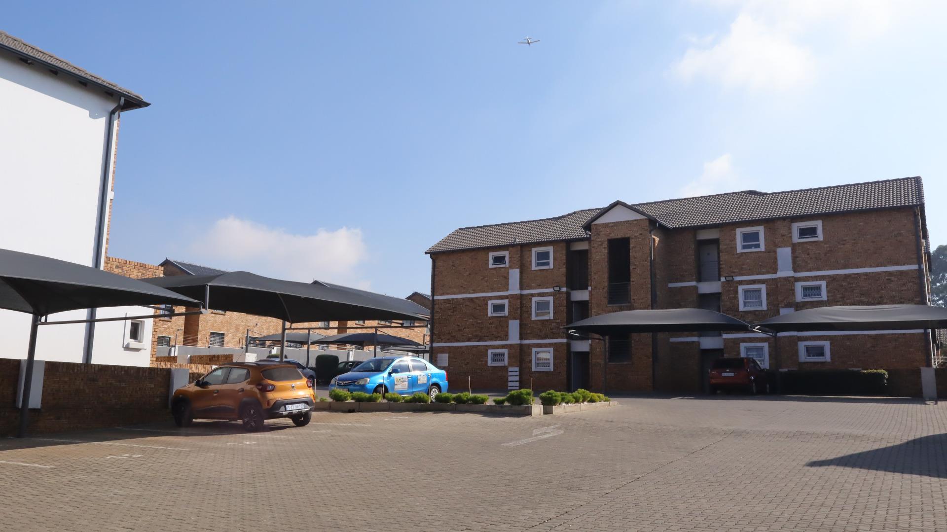 2 Bedroom Apartment for Sale - Gauteng