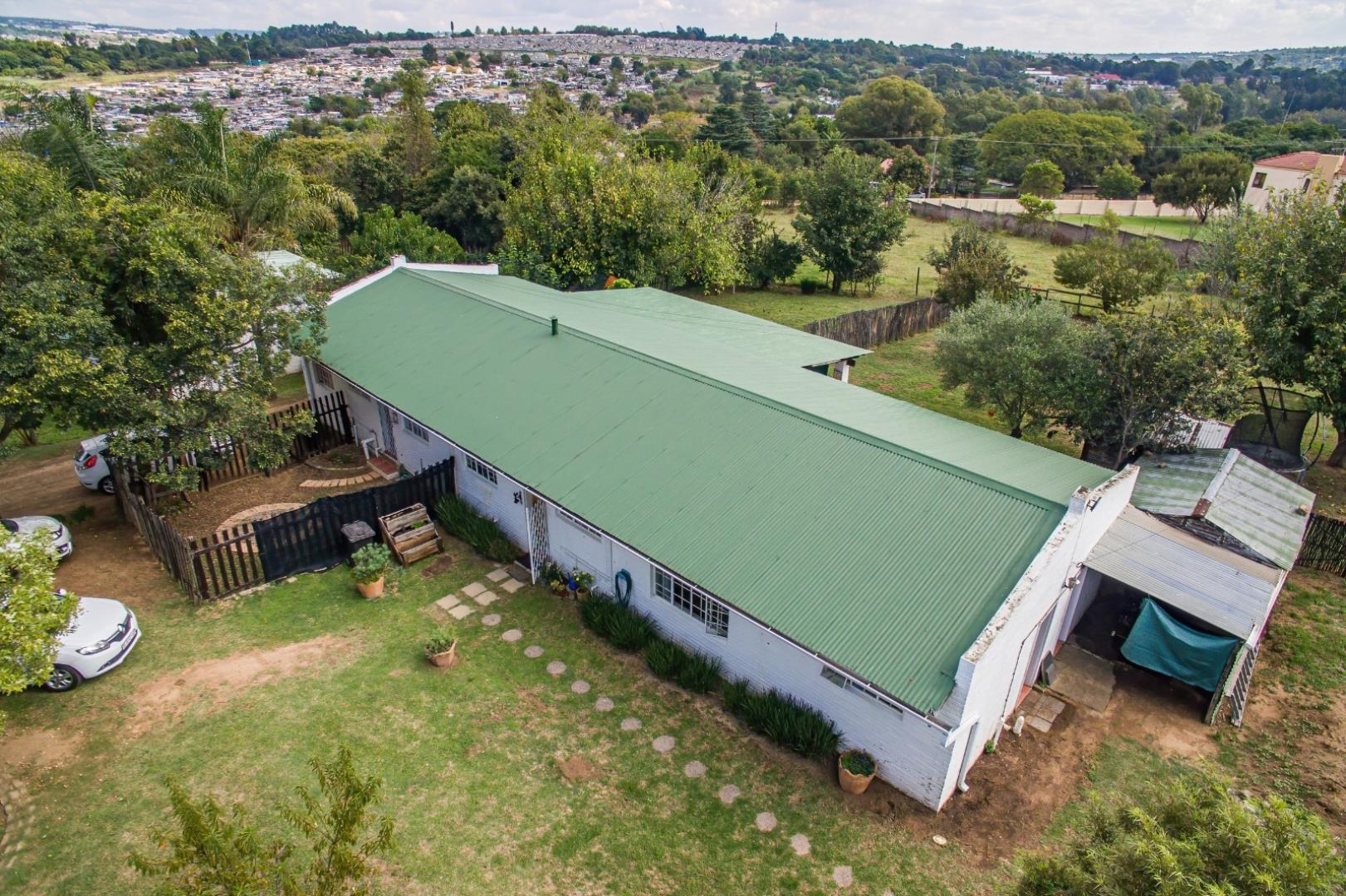 14 Bedroom Farm for Sale - Gauteng