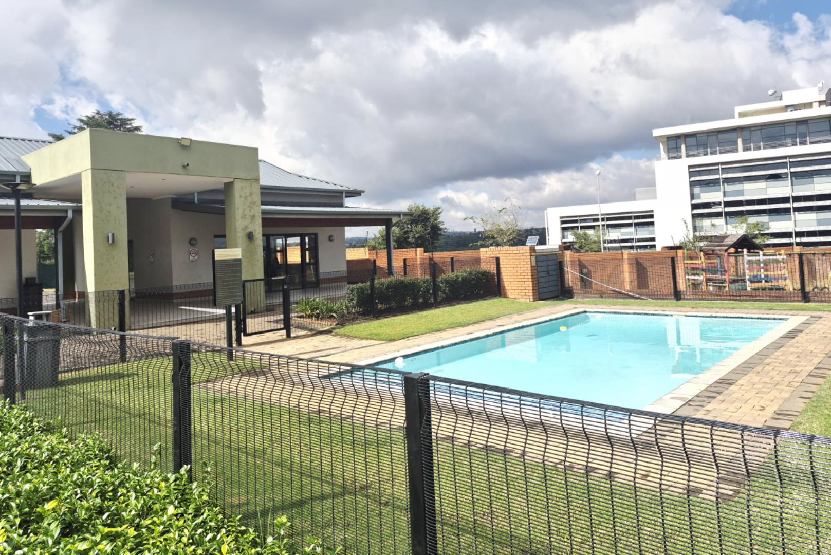 1 Bedroom Townhouse for Sale - Gauteng
