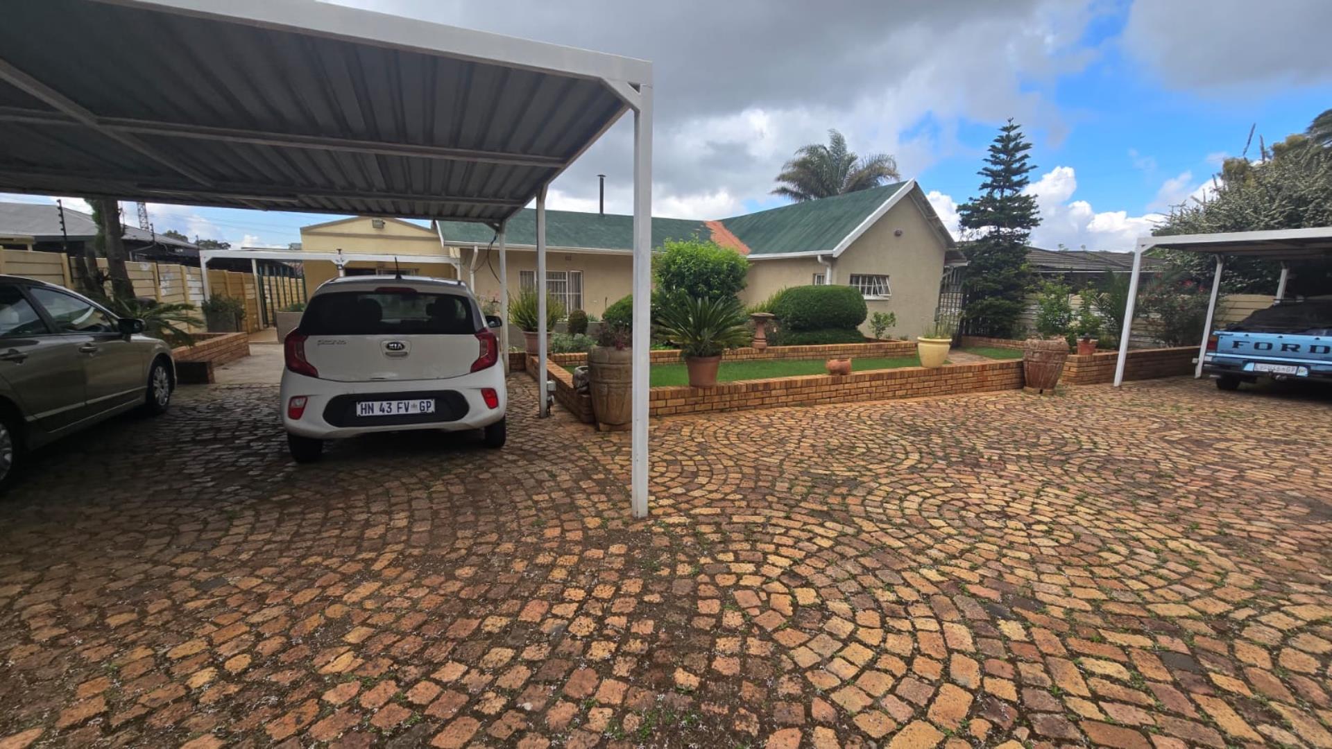 4 Bedroom House for Sale - Gauteng
